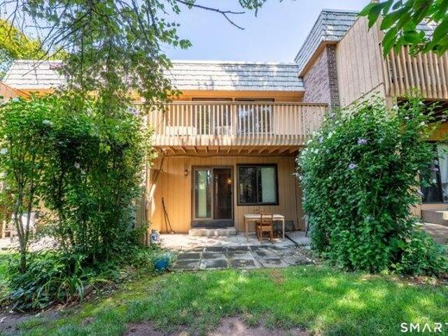 House for sale in Cromwell, Connecticut
