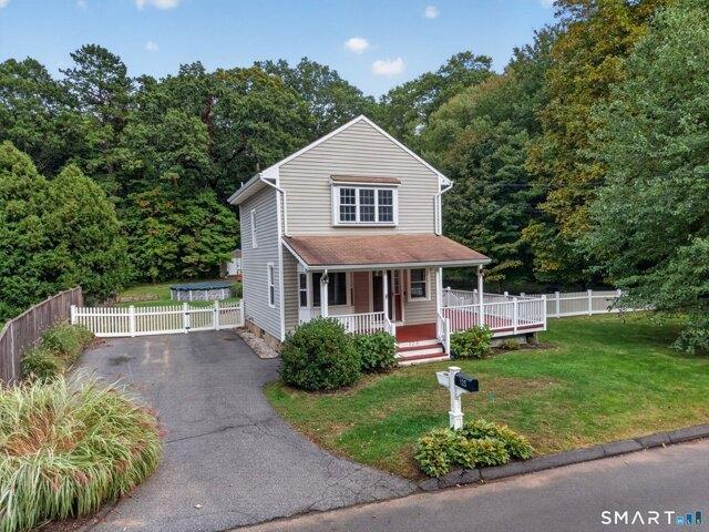House for sale in Goodrich Heights, Cromwell