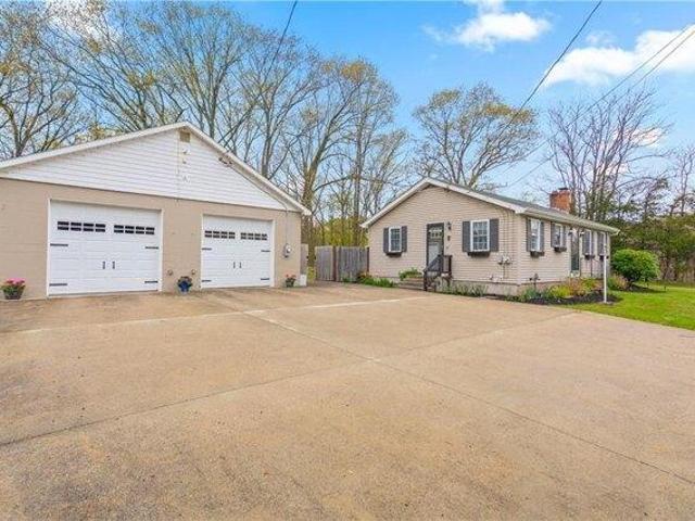 House for sale in Cumberland, Rhode Island