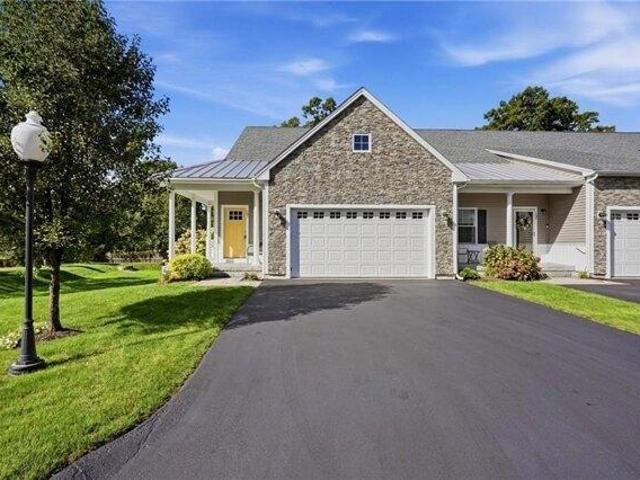 House for sale in Cumberland, Providence County