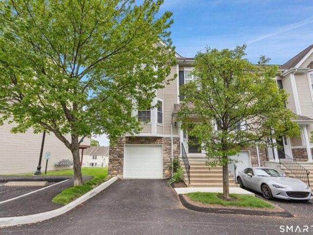 House for sale in Danbury, Connecticut