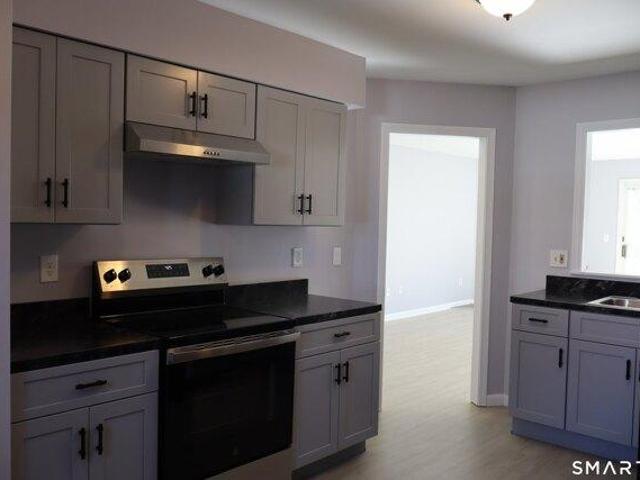 House for sale in Main Street Historic District, Danbury