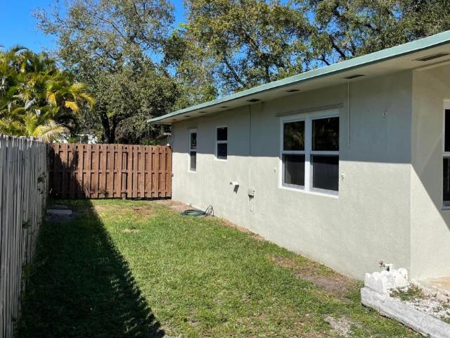 House for sale in Dania