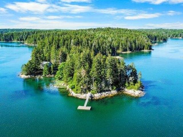 House for sale in Deer Isle, Maine