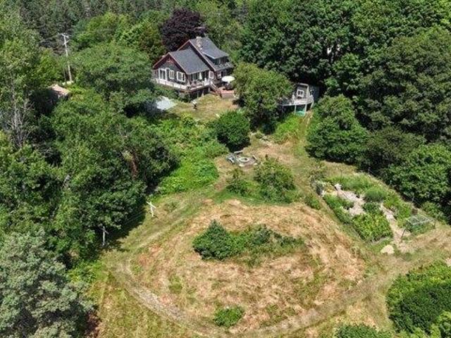 House for sale in Deer Isle, Maine