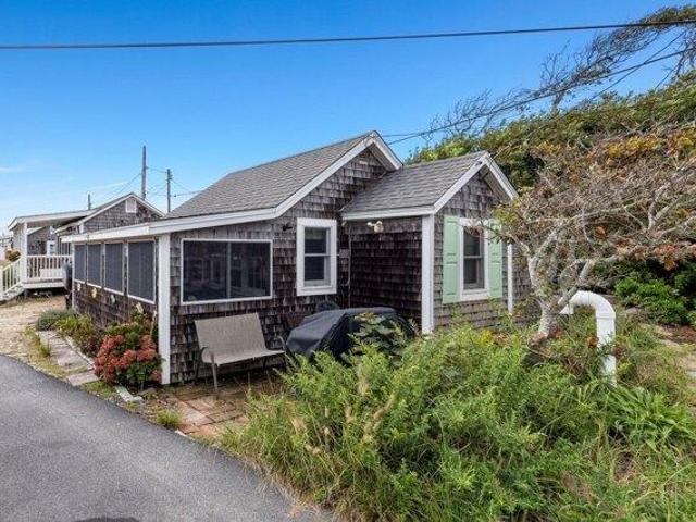 House for sale in Dennisport, Dennis