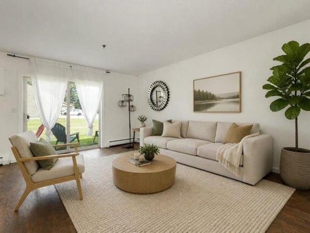 House for sale in Dover, Strafford County