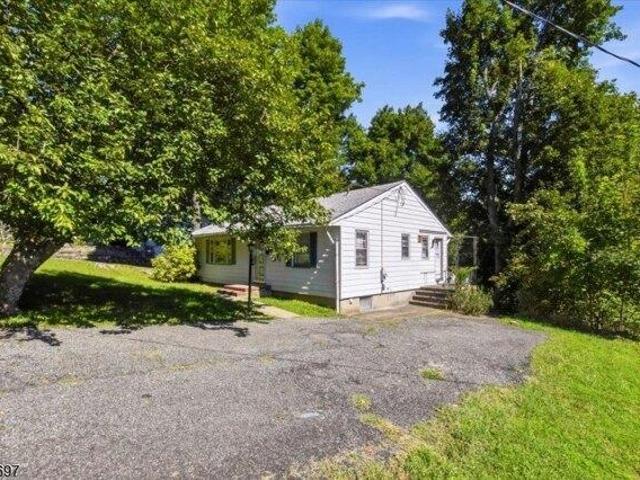 House for sale in Dover, New Jersey