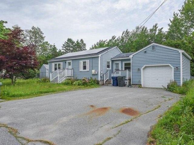 House for sale in Dracut, Massachusetts