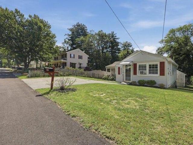 House for sale in Dracut, Massachusetts