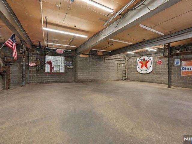 House for sale in Dumont, New Jersey