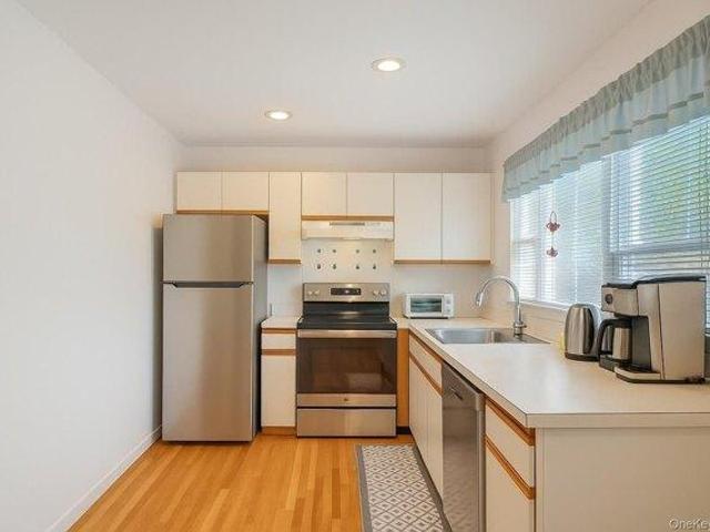 House for sale in Wainscott, New York