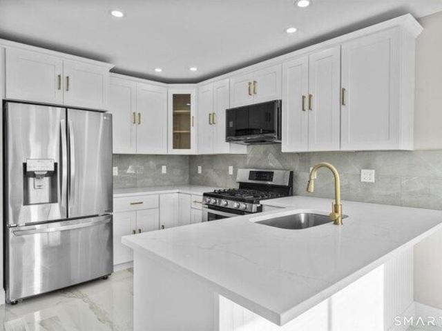 House for sale in Foxon, East Haven