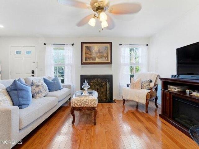 House for sale in Eatontown, Monmouth County