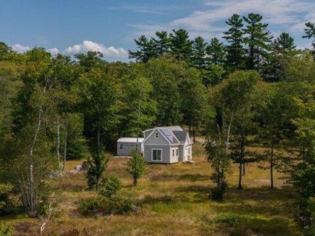 House for sale in Edgecomb, Lincoln County
