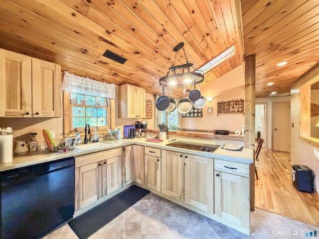 House for sale in Rockville, Vernon
