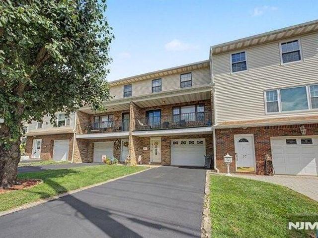 House for sale in Elmwood Park, Bergen County