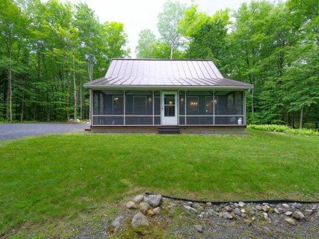 House for sale in Maine