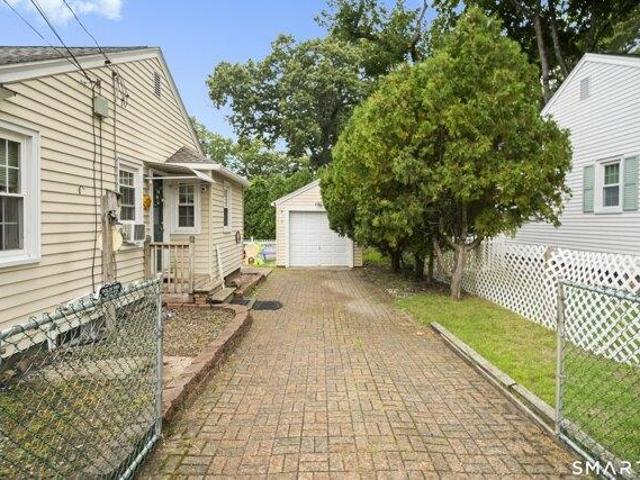House for sale in Enfield, Connecticut