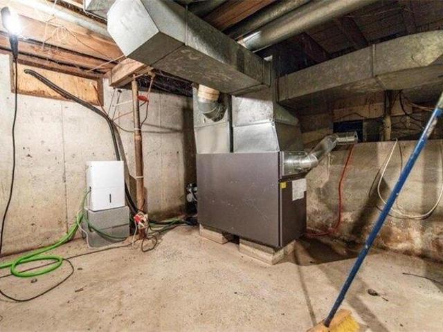 House for sale in Exeter, South County