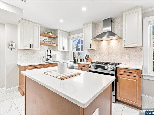 House for sale in Fair Lawn, New Jersey