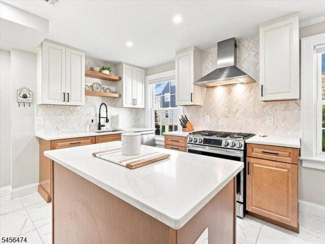 House for sale in Fair Lawn, New Jersey