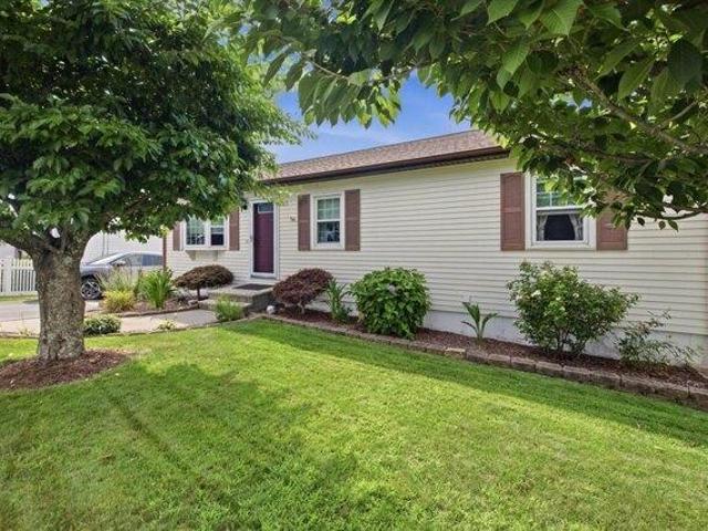 House for sale in Bowenville, Fall River
