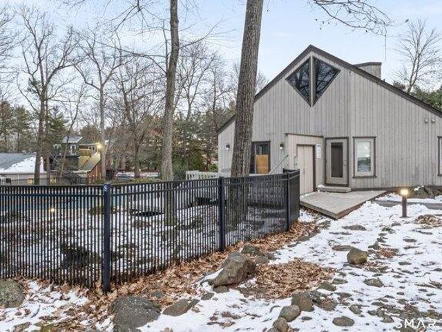 House for sale in Farmington, Connecticut
