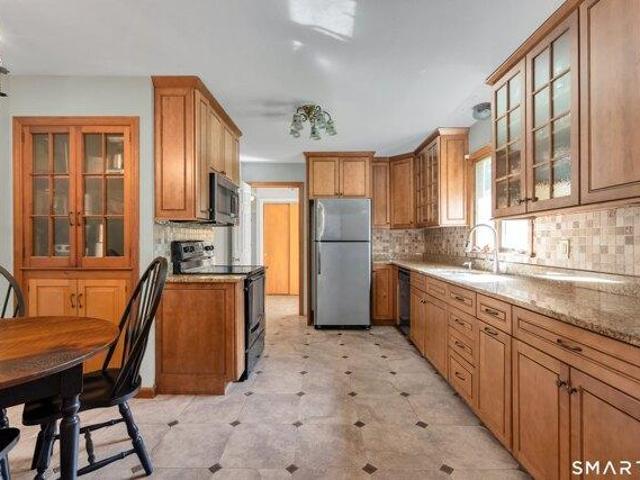 House for sale in Farmington, Connecticut