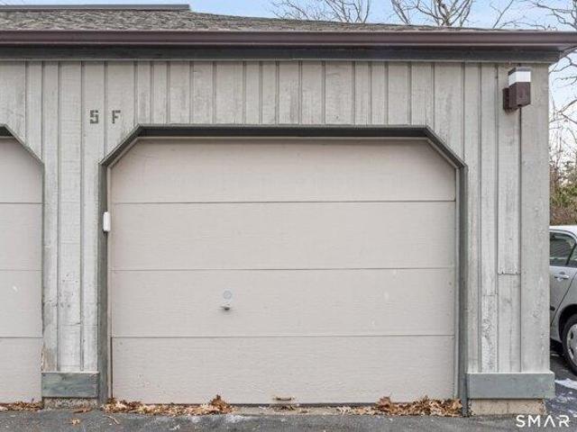 House for sale in Farmington, Connecticut