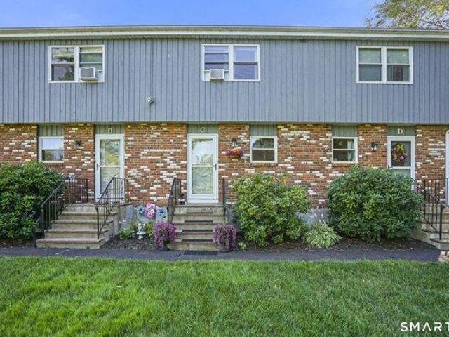 House for sale in Farmington, Connecticut