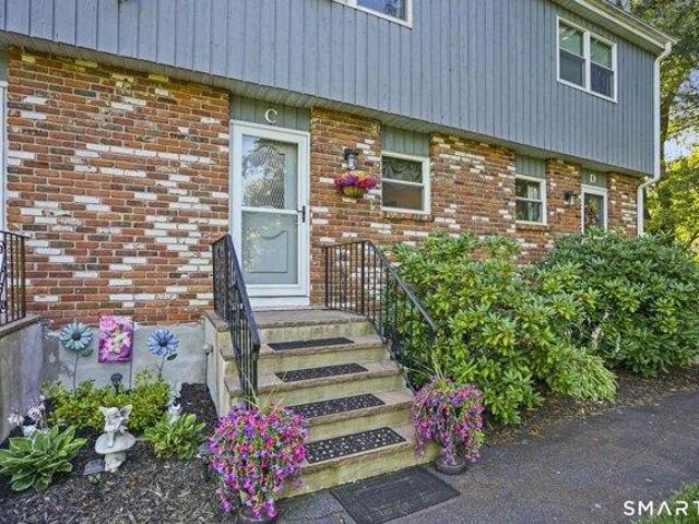 House for sale in Farmington, Connecticut