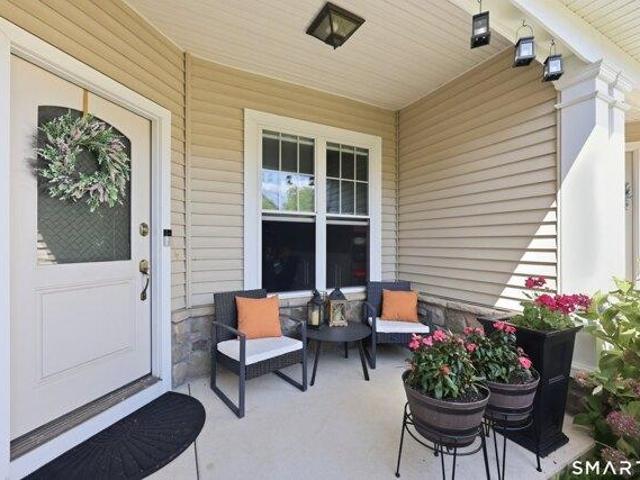 House for sale in Farmington, Capitol Planning Region