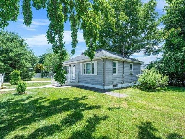 House for sale in Centereach, New York