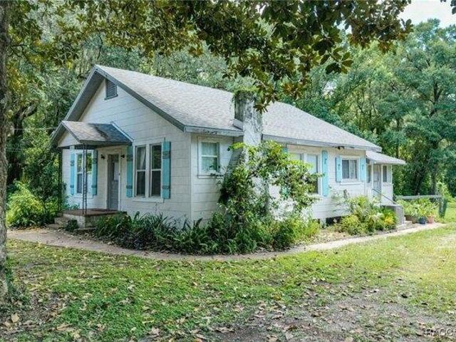 House for sale in Floral City, Florida