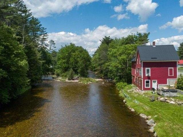 House for sale in New Hampshire