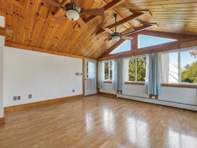 House for sale in Franklin Falls, Franklin