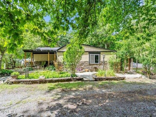 House for sale in Shacks Corner, Howell Township
