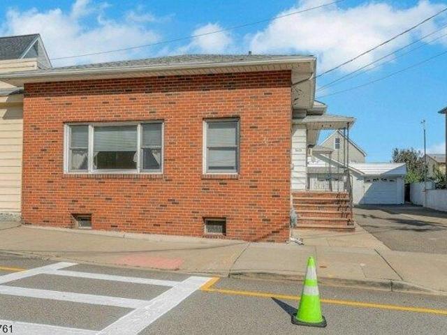House for sale in Garfield, New Jersey