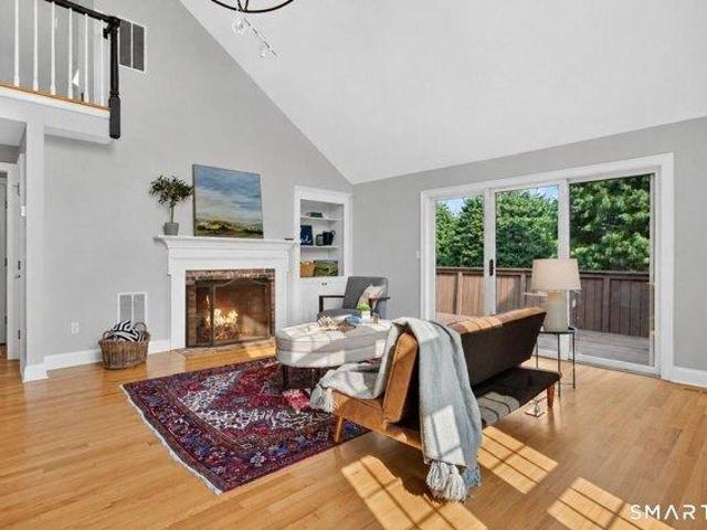 House for sale in Glastonbury, Connecticut