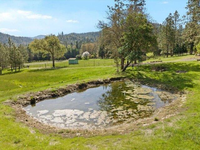 House for sale in Gold Hill