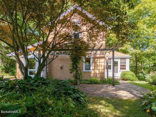 House for sale in Housatonic, Great Barrington