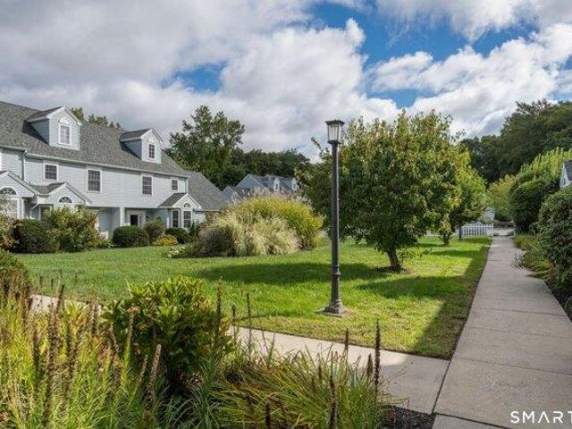 House for sale in Long Hill, Groton