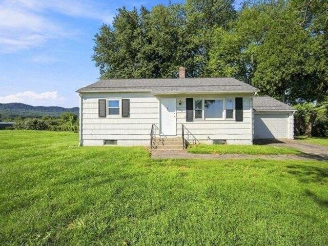 House for sale in Hadley, Massachusetts
