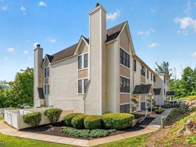 House for sale in Hamburg, New Jersey