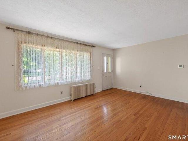 House for sale in Hamden, Connecticut