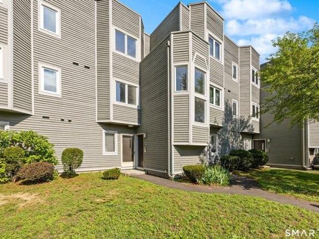 House for sale in Hamden, Connecticut