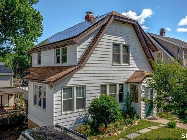 House for sale in Hamden, Connecticut