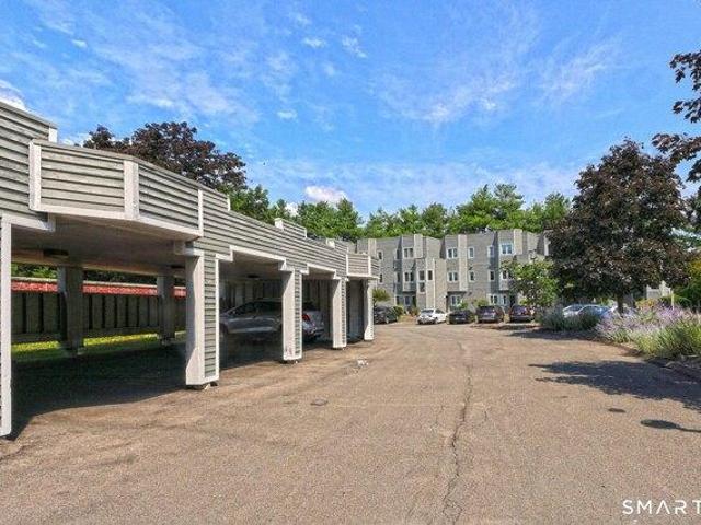 House for sale in Hamden, Connecticut