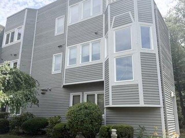 House for sale in Hamden, Connecticut
